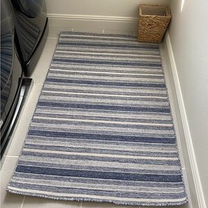 Serena & Lily Brynwood 3x5 Rug in Blue and White